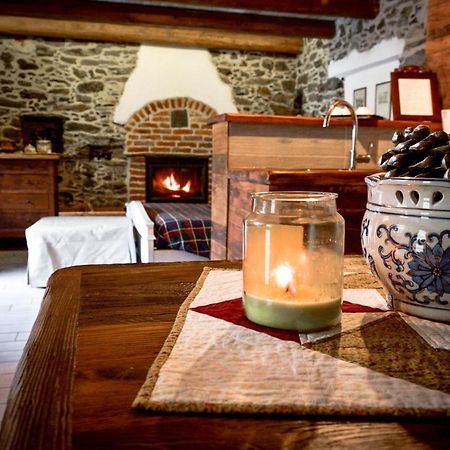 Inverso Pinasca Chalet In Pietra E Legno Con Caminetto מראה חיצוני תמונה