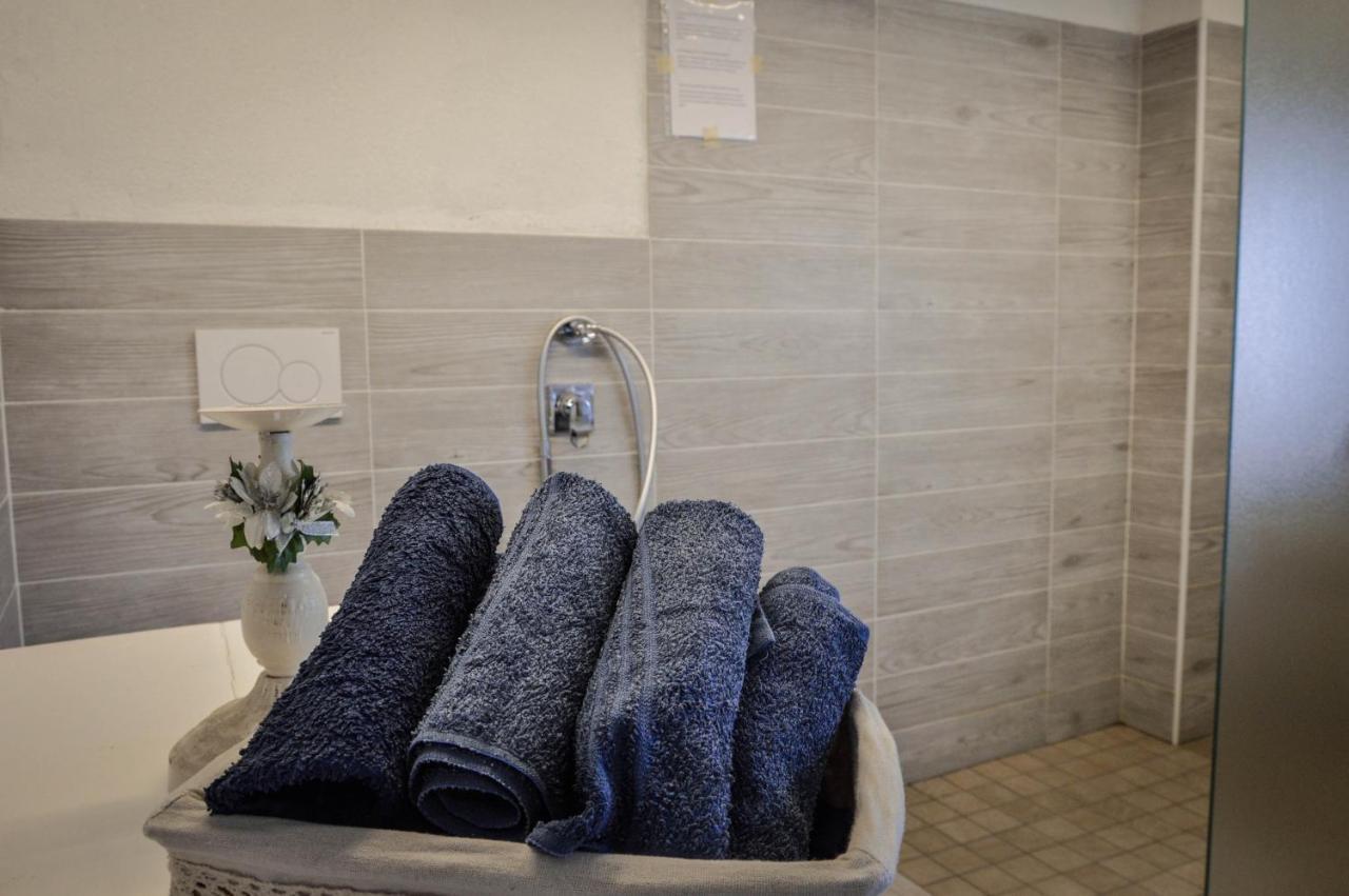 Inverso Pinasca Chalet In Pietra E Legno Con Caminetto מראה חיצוני תמונה