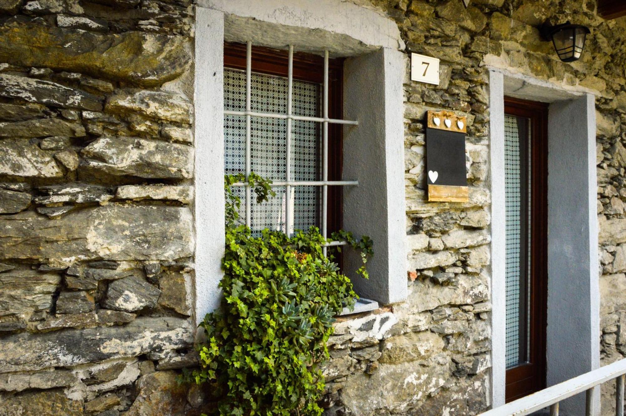 Inverso Pinasca Chalet In Pietra E Legno Con Caminetto מראה חיצוני תמונה